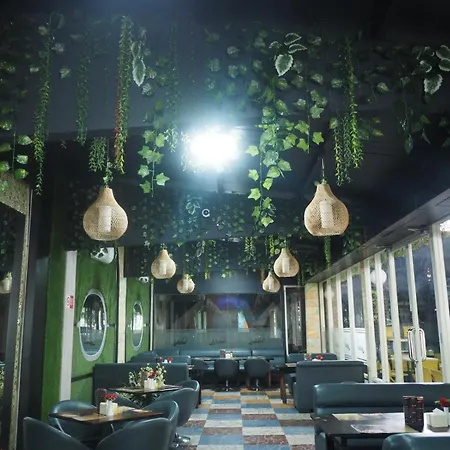 Hotel Oval-3
